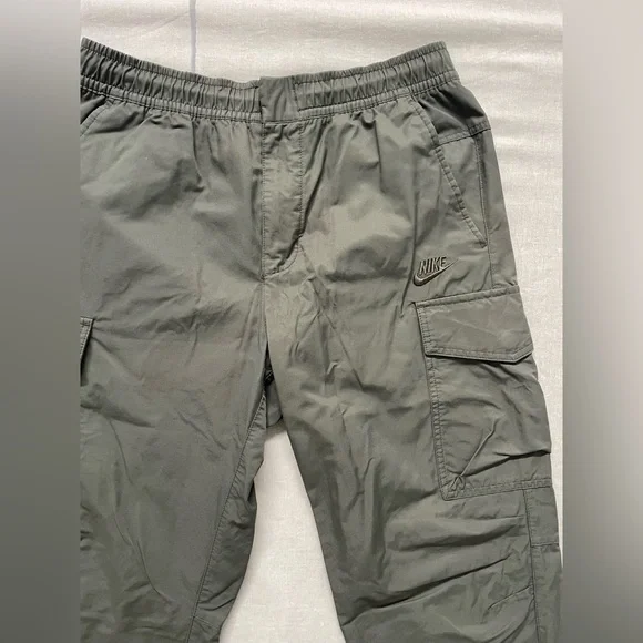 Nike Sportswear Tech Woven Taper Cargo Pants - Picture 2 of 4